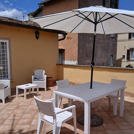 Apartmán Attico Con Terrazza Santa Cecilia Řím Exteriér fotografie