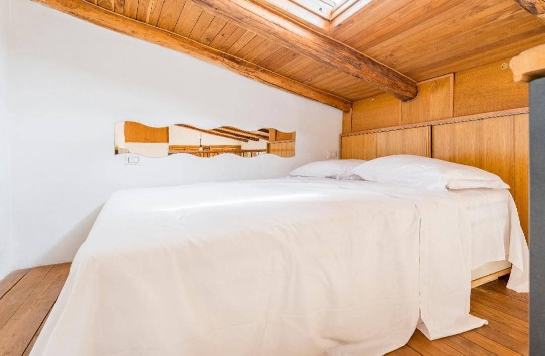 Apartmán Attico Con Terrazza Santa Cecilia Řím Exteriér fotografie